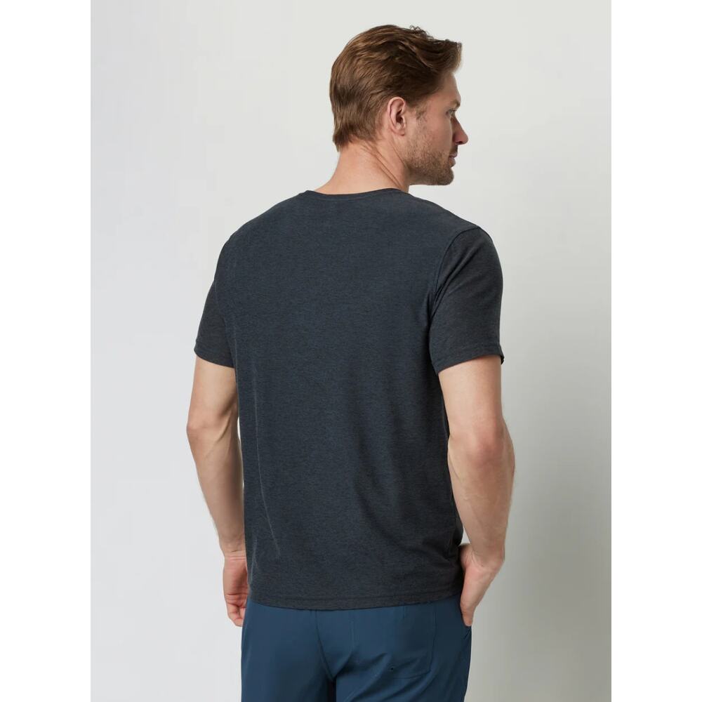 Vuori Men's Strato Tech Tee in Charcoal Size XXL - Picture 2 of 4